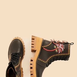 Farm Rio embroidered boots, New, never worn, size 8